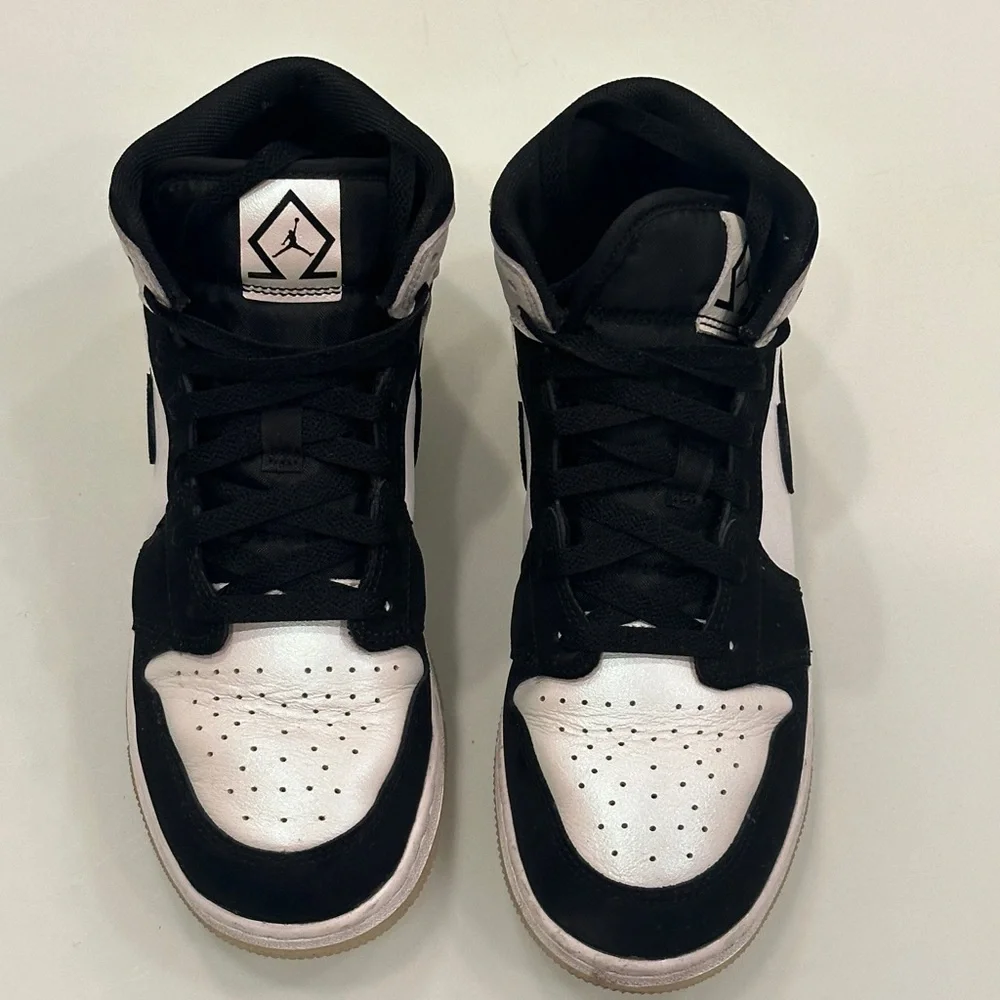 Nike Air Jordan 1 MID SE (GS)